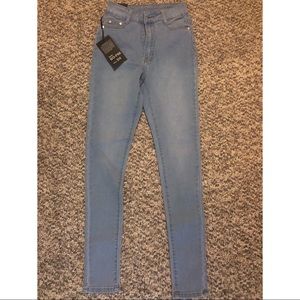Forever 21 jeans size 3/4 never worn